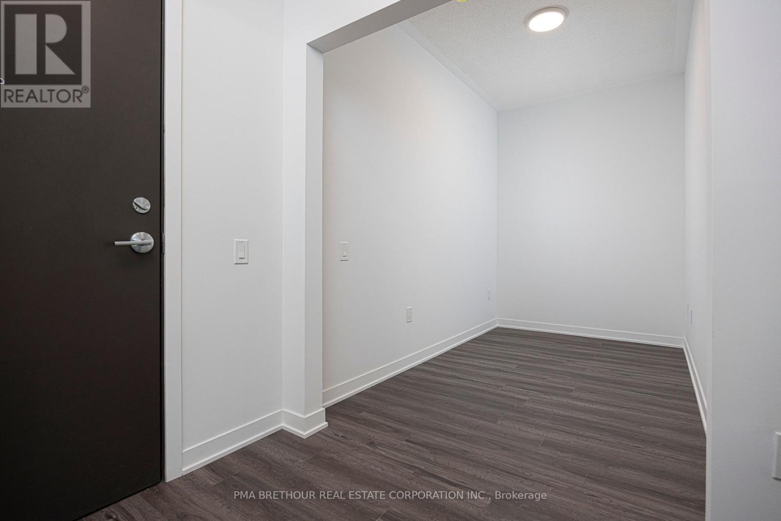 Separate Work From Home Space - 101 - 385 Arctic Red Drive, Oshawa, ON - Indoor Photo Showing Other Room