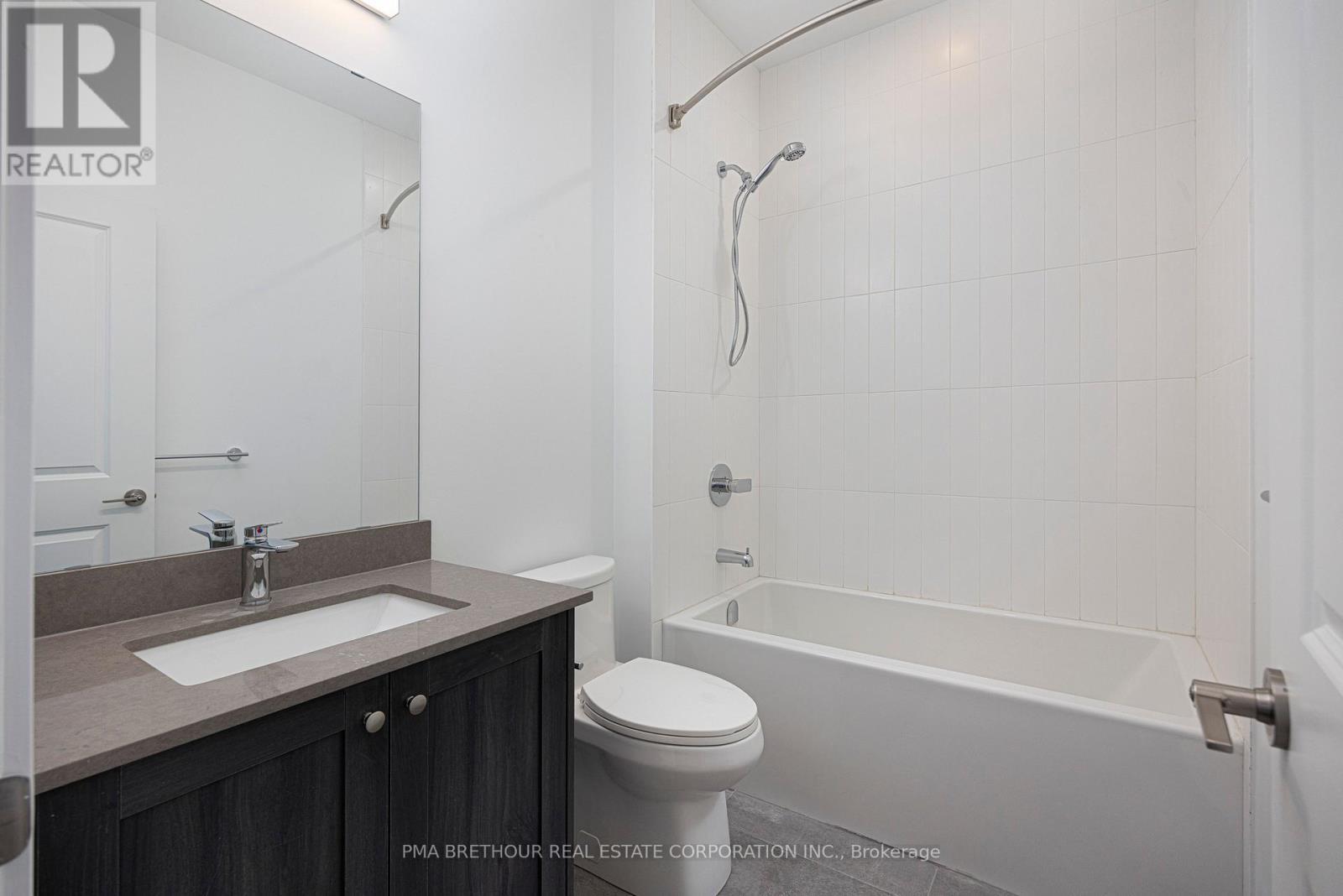 2nd Bath - 101 - 385 Arctic Red Drive, Oshawa, ON - Indoor Photo Showing Bathroom