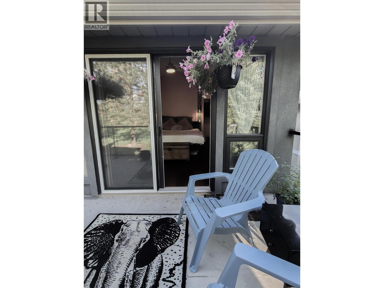 sitting area outside the master bedroom - 3897 Gallaghers Grange, Kelowna, BC - Outdoor With Exterior