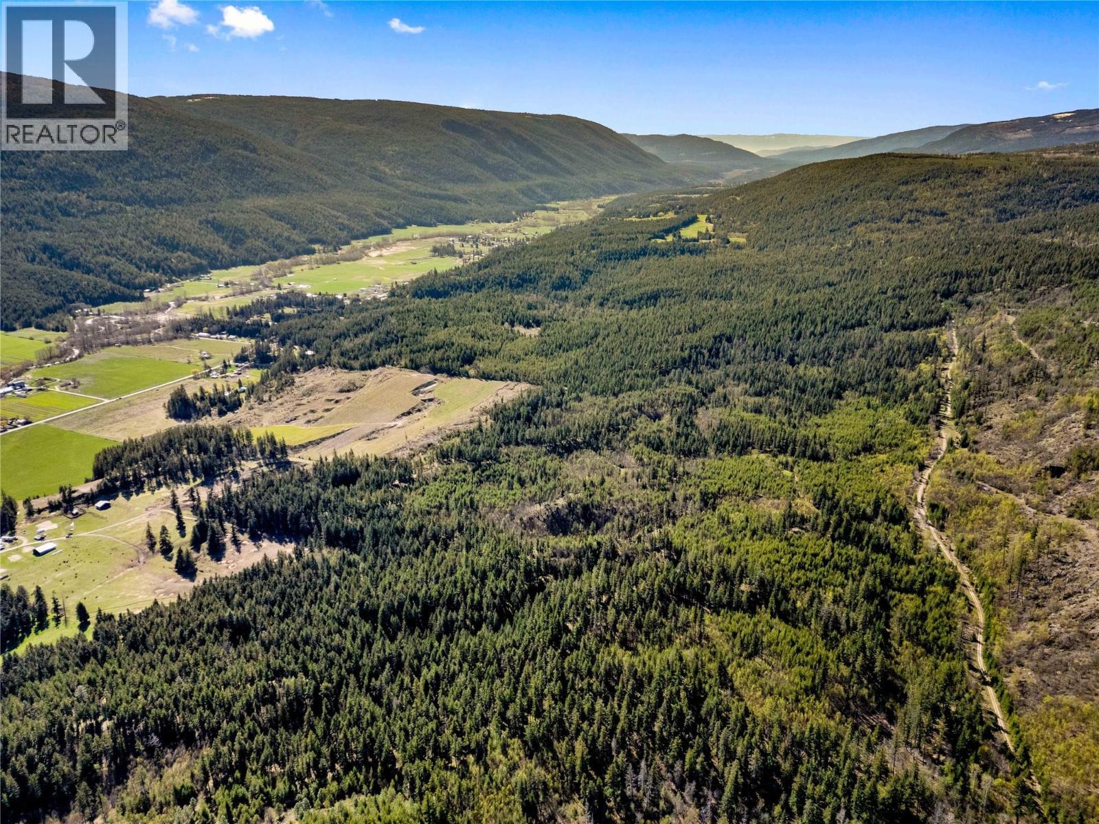 3221 Edes Road, Salmon Arm, BC