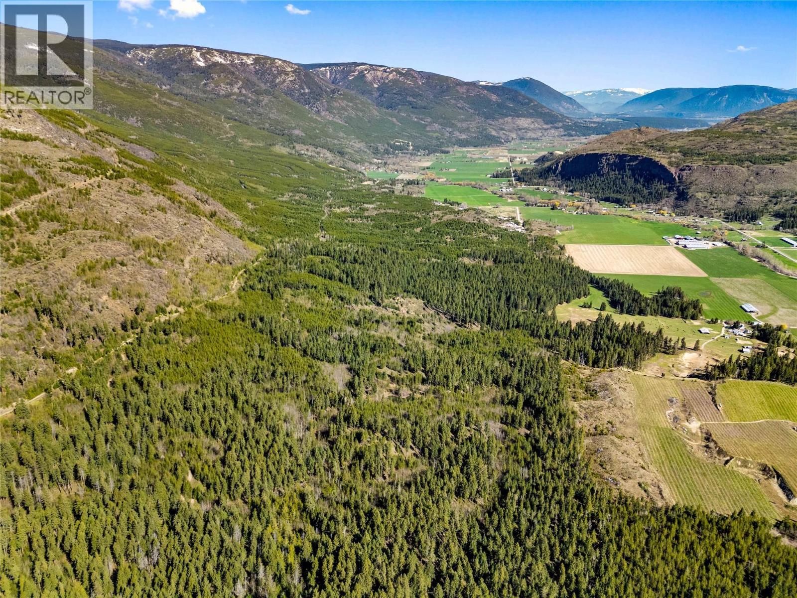 3221 Edes Road, Salmon Arm, BC