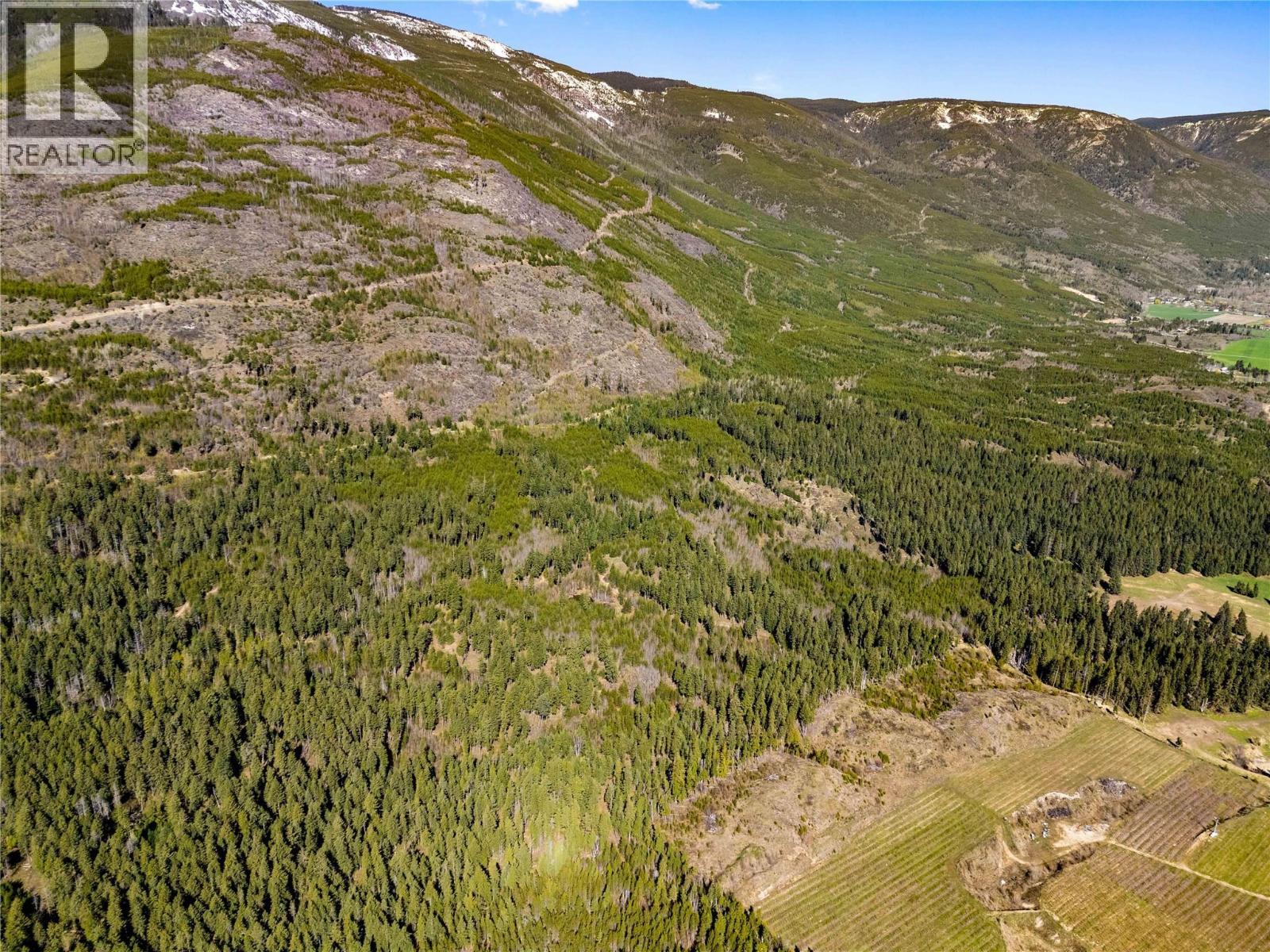 3221 Edes Road, Salmon Arm, BC