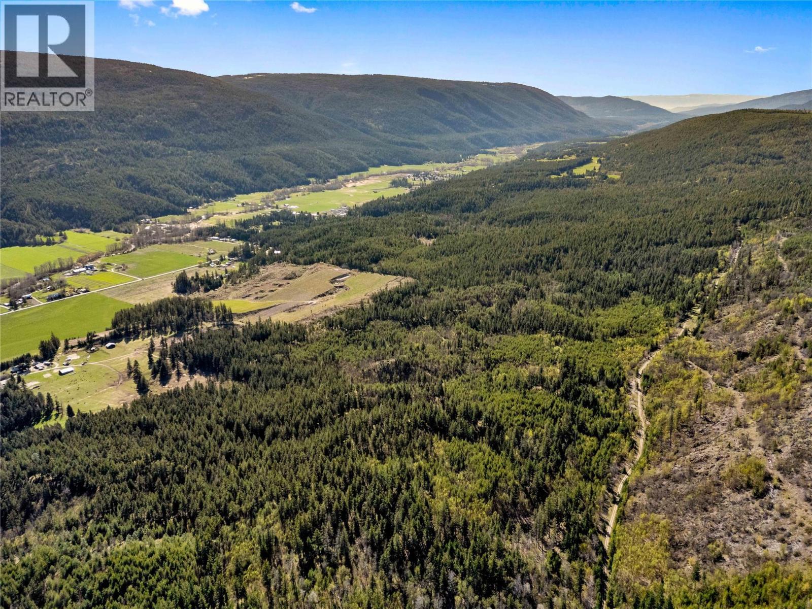 3221 Edes Road, Salmon Arm, BC