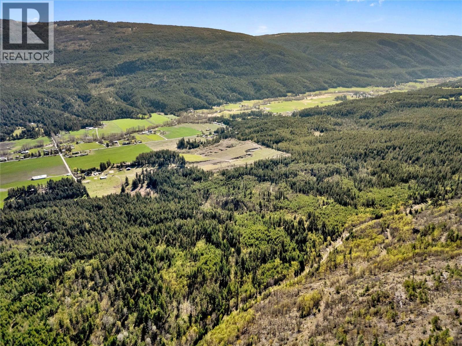 3221 Edes Road, Salmon Arm, BC