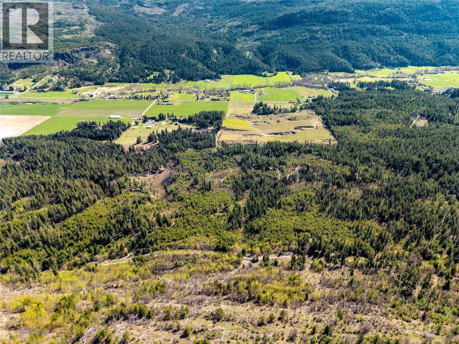 3221 Edes Road, Salmon Arm, BC