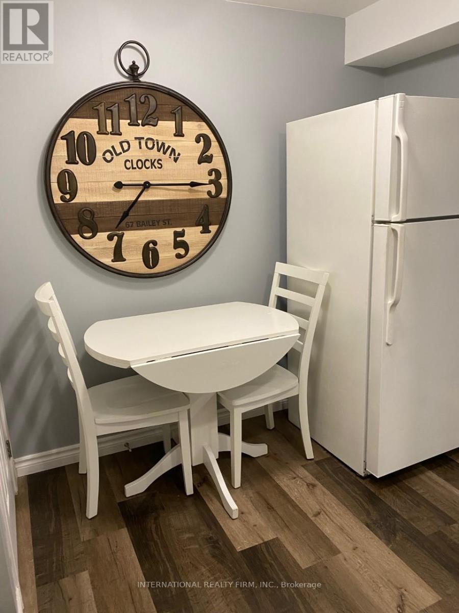 Bsmt - 75 Ferguson Drive, Barrie, ON - Indoor Photo Showing Dining Room