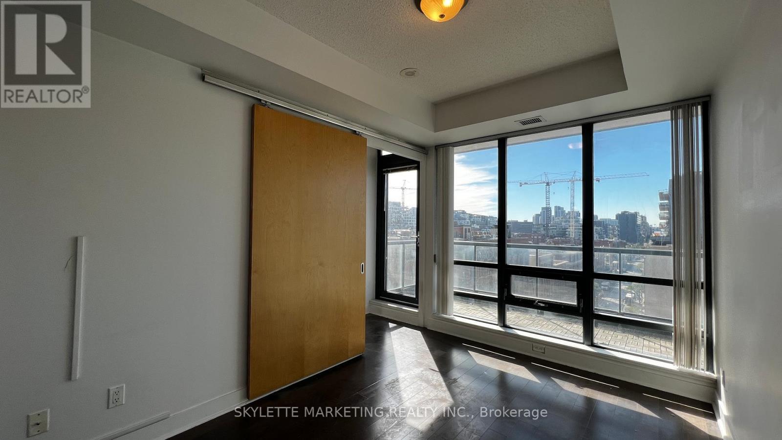 911 - 438 King Street W, Toronto, ON - Indoor Photo Showing Other Room