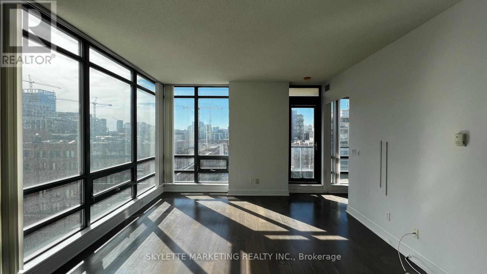 911 - 438 King Street W, Toronto, ON - Indoor Photo Showing Other Room