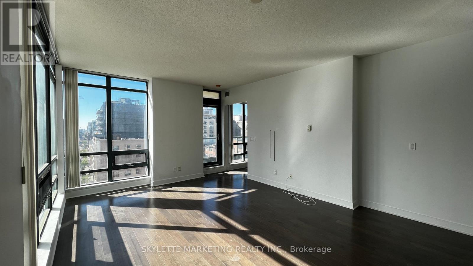 911 - 438 King Street W, Toronto, ON - Indoor Photo Showing Other Room