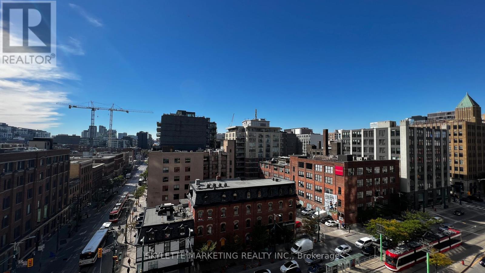 911 - 438 King Street W, Toronto, ON - Outdoor With View