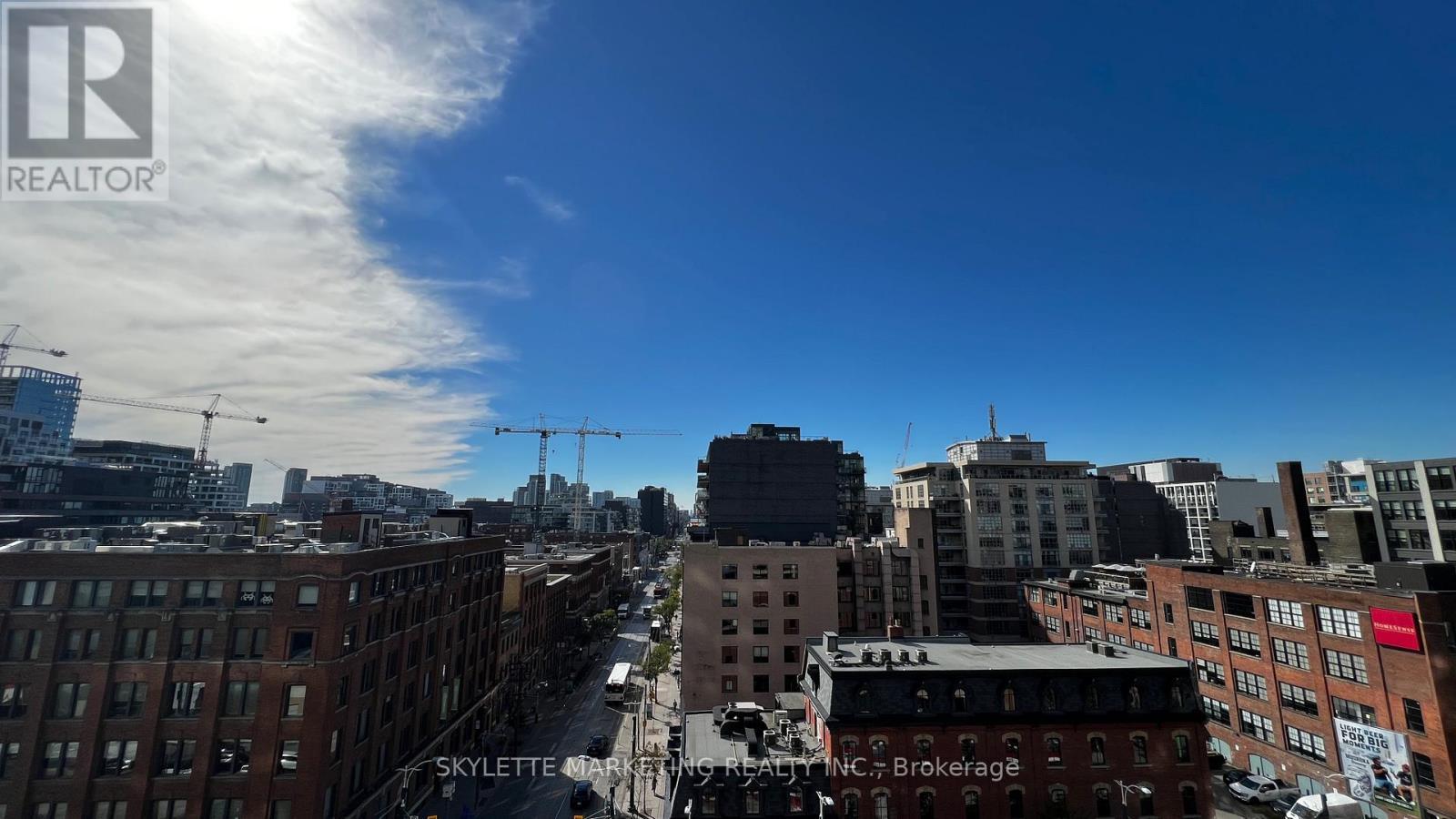 911 - 438 King Street W, Toronto, ON - Outdoor With View