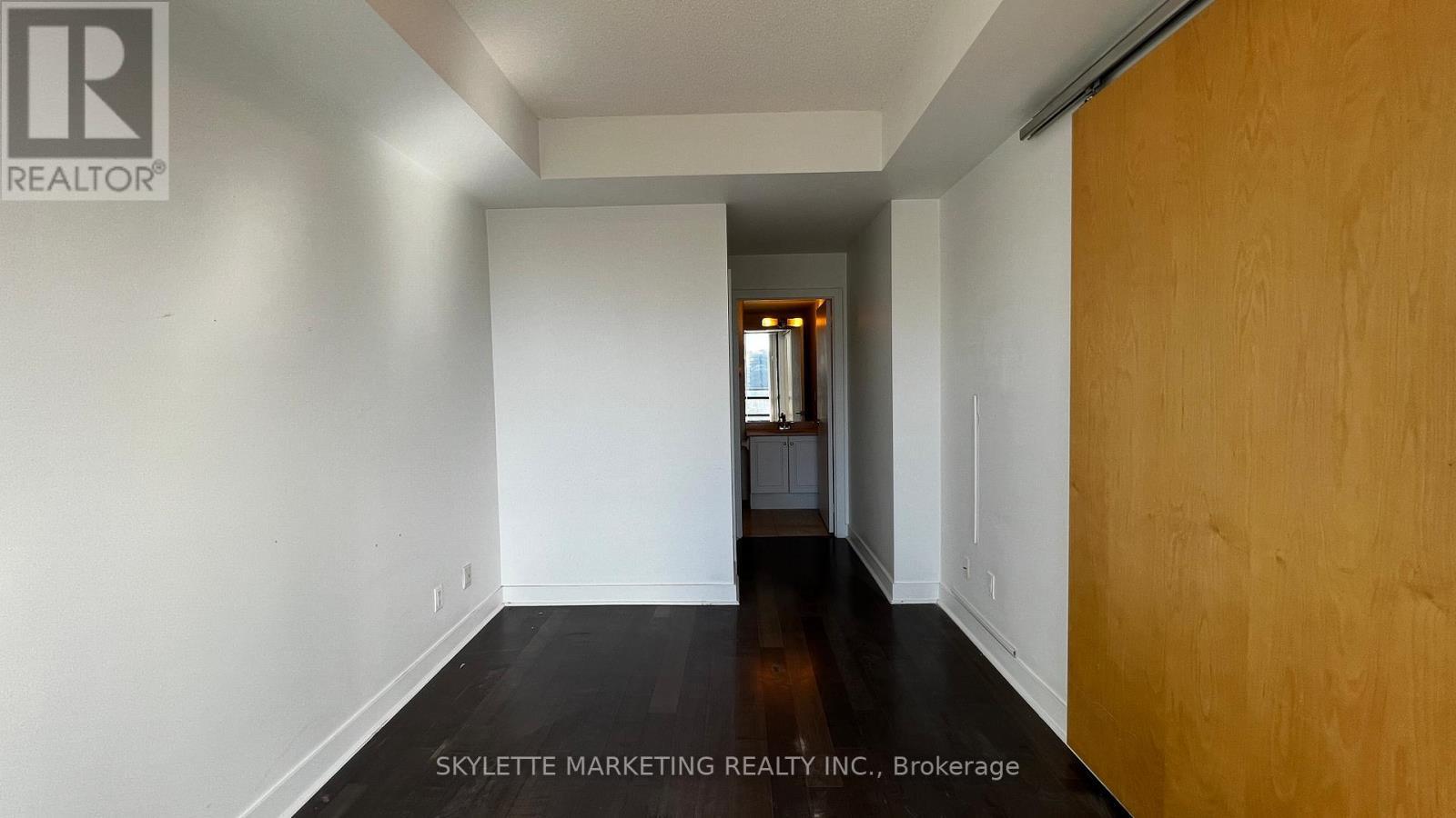 911 - 438 King Street W, Toronto, ON - Indoor Photo Showing Other Room