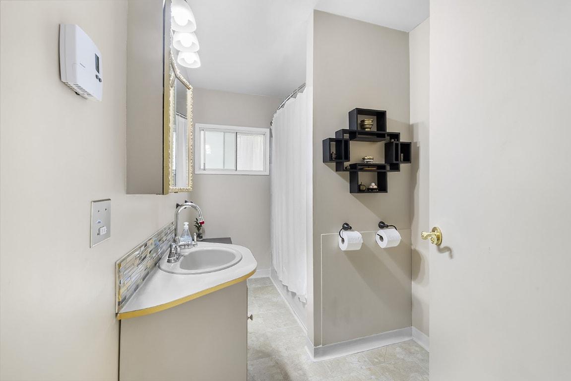 75 Morrison Road, Kimberley, BC - Indoor Photo Showing Other Room