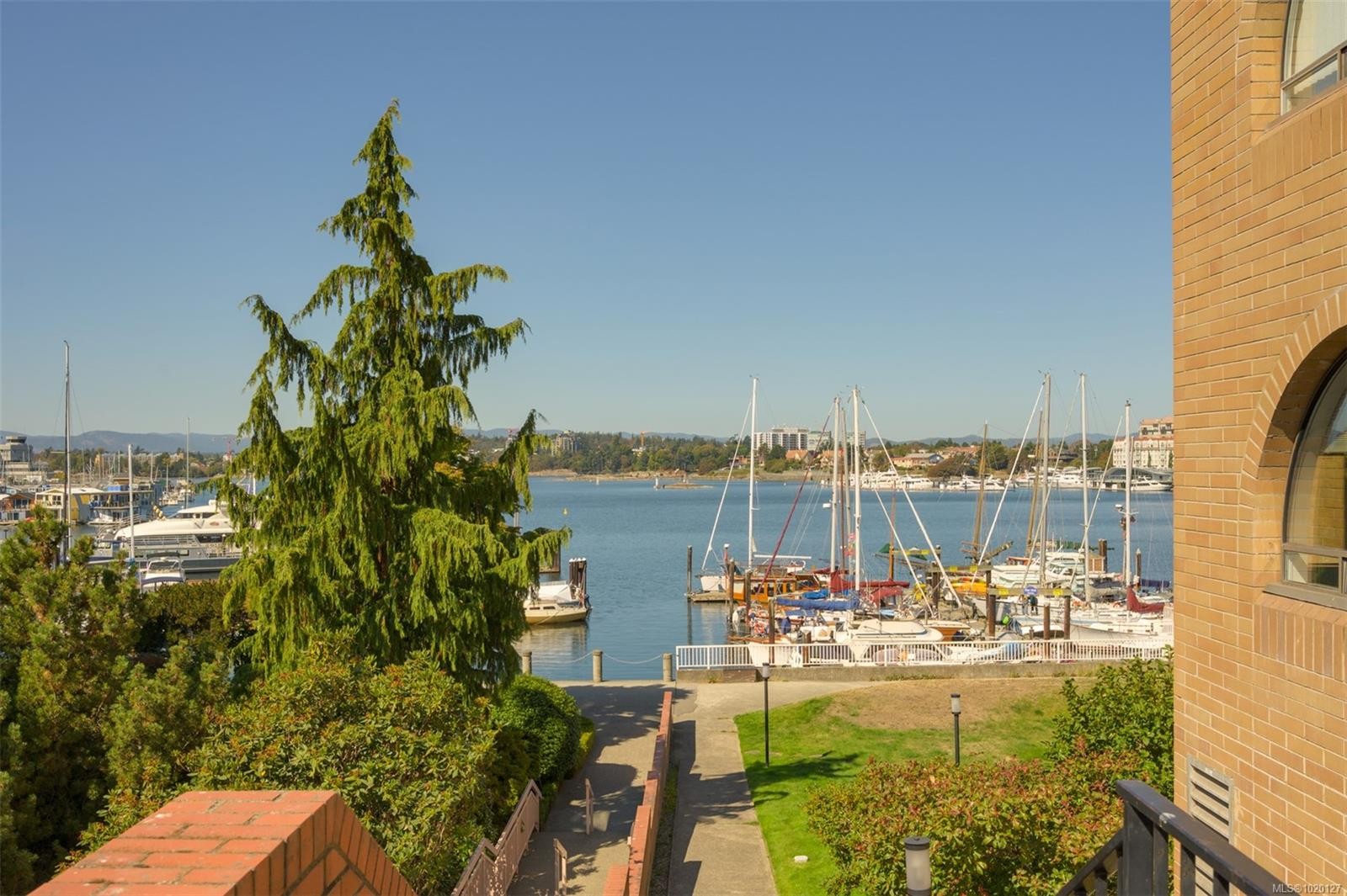 201-640 Montreal St, Victoria, BC - Outdoor With Body Of Water With View