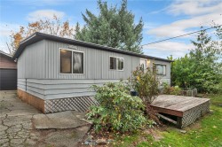 1760 McDonald Rd Campbell River, BC V9W 5K1