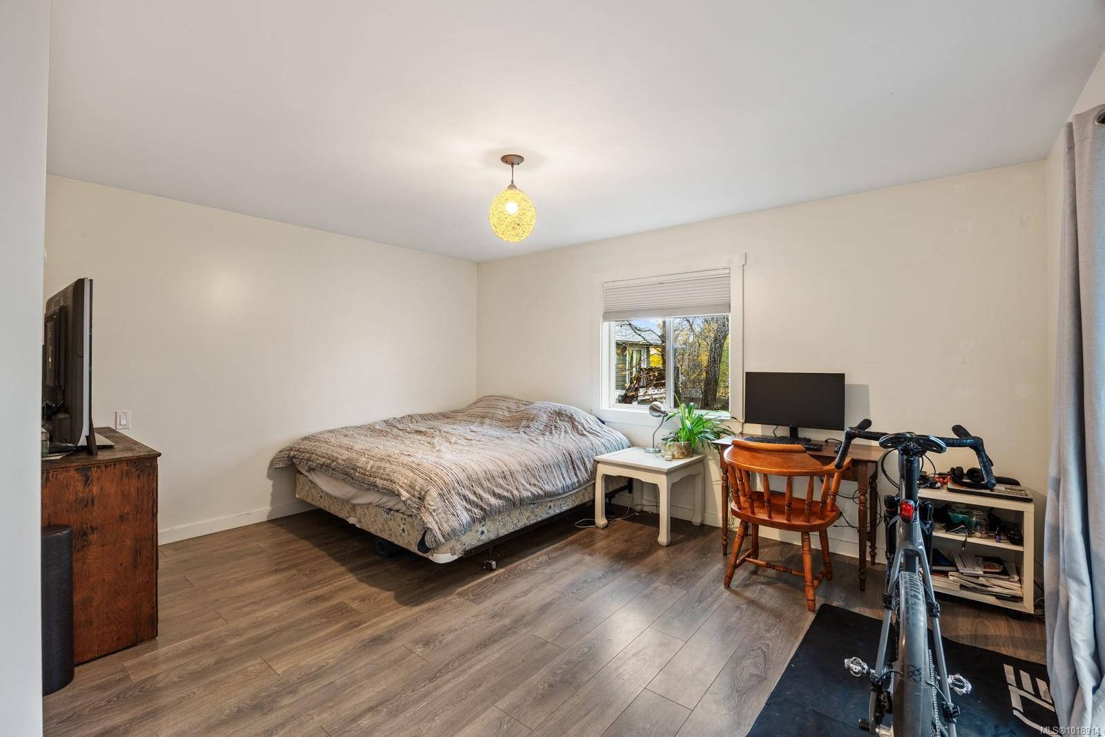 3328 Third St, Cumberland, BC