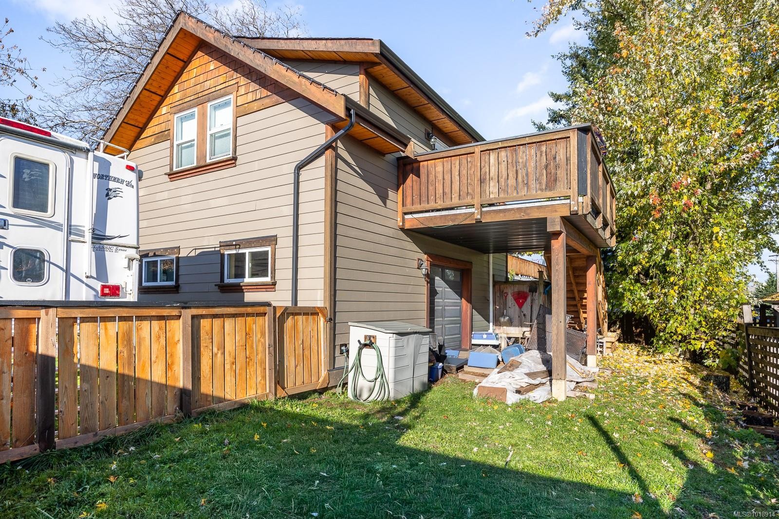 3328 Third St, Cumberland, BC