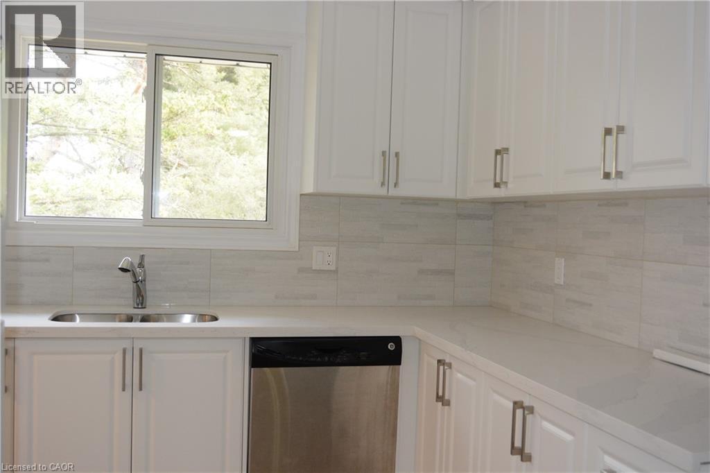 142 Longwood Drive Unit# Unit 1, Waterloo, ON - Indoor Photo Showing Kitchen With Double Sink