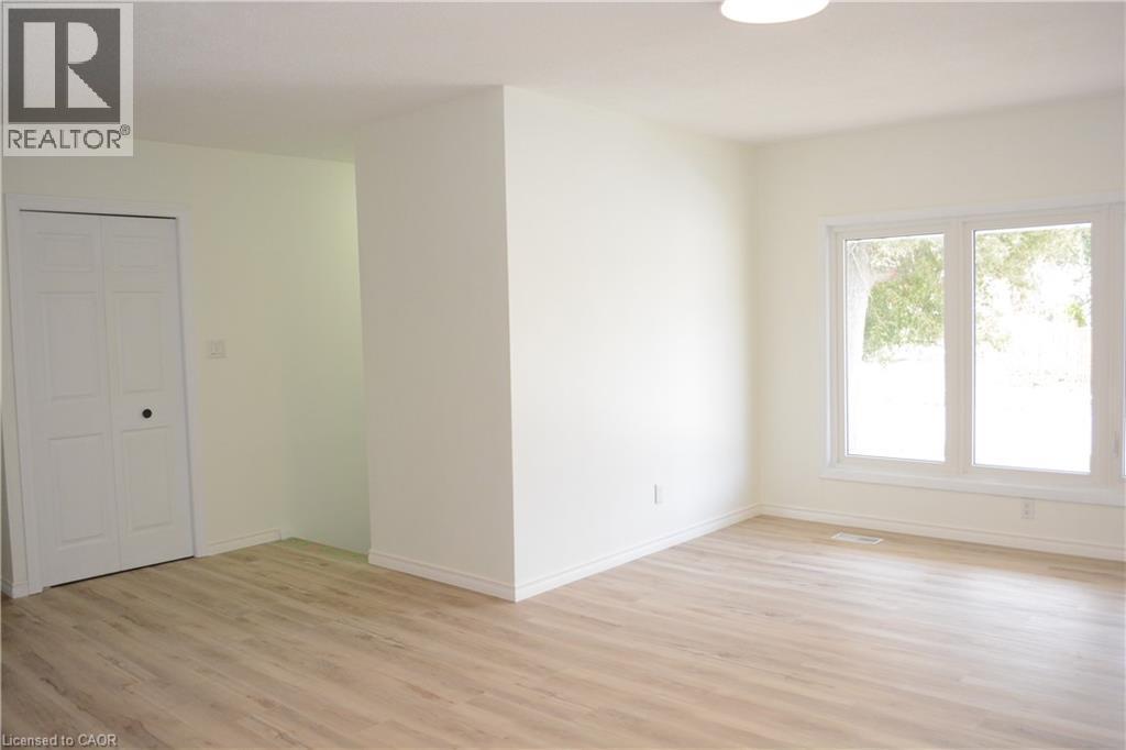 142 Longwood Drive Unit# Unit 1, Waterloo, ON - Indoor Photo Showing Other Room