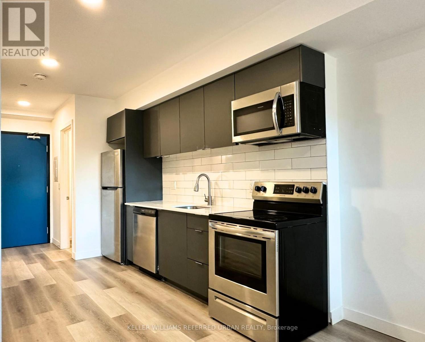 102 - 325 University Avenue, Cobourg, ON - Indoor Photo Showing Kitchen With Stainless Steel Kitchen
