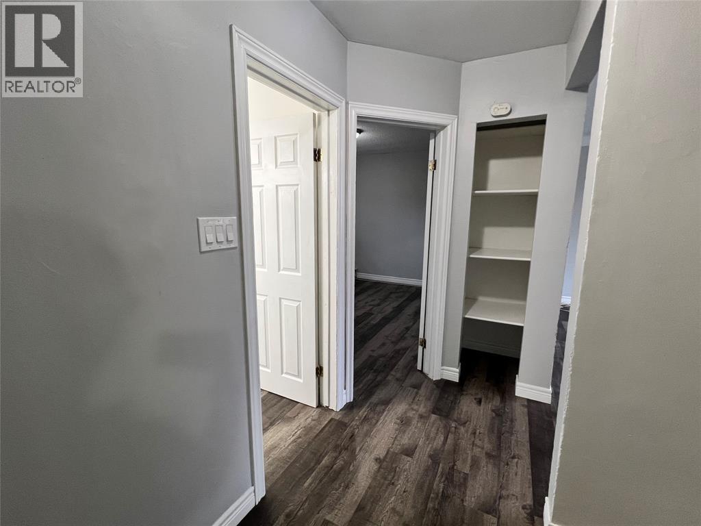 537 Confederation Street, Sarnia, ON - Indoor