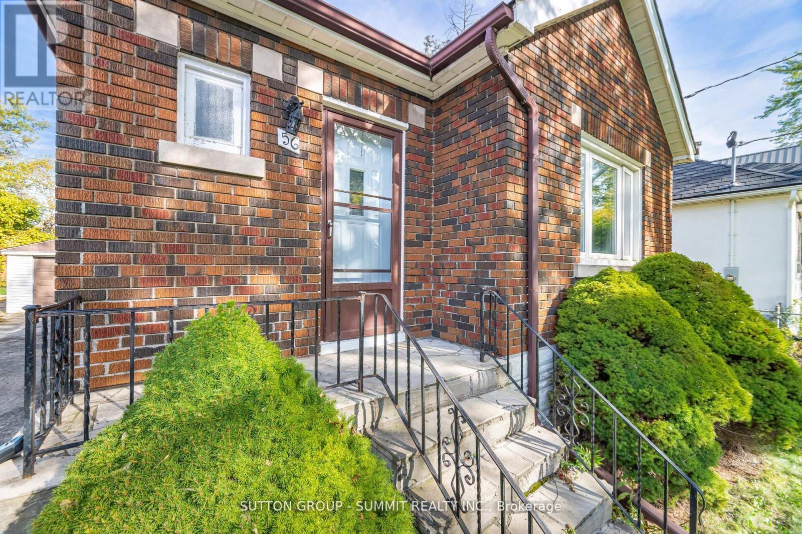 56 Ash Crescent, Toronto, ON - Outdoor