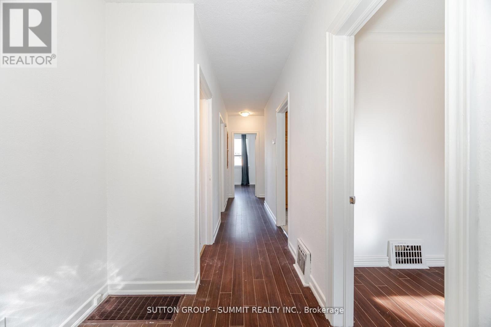 56 Ash Crescent, Toronto, ON - Indoor Photo Showing Other Room