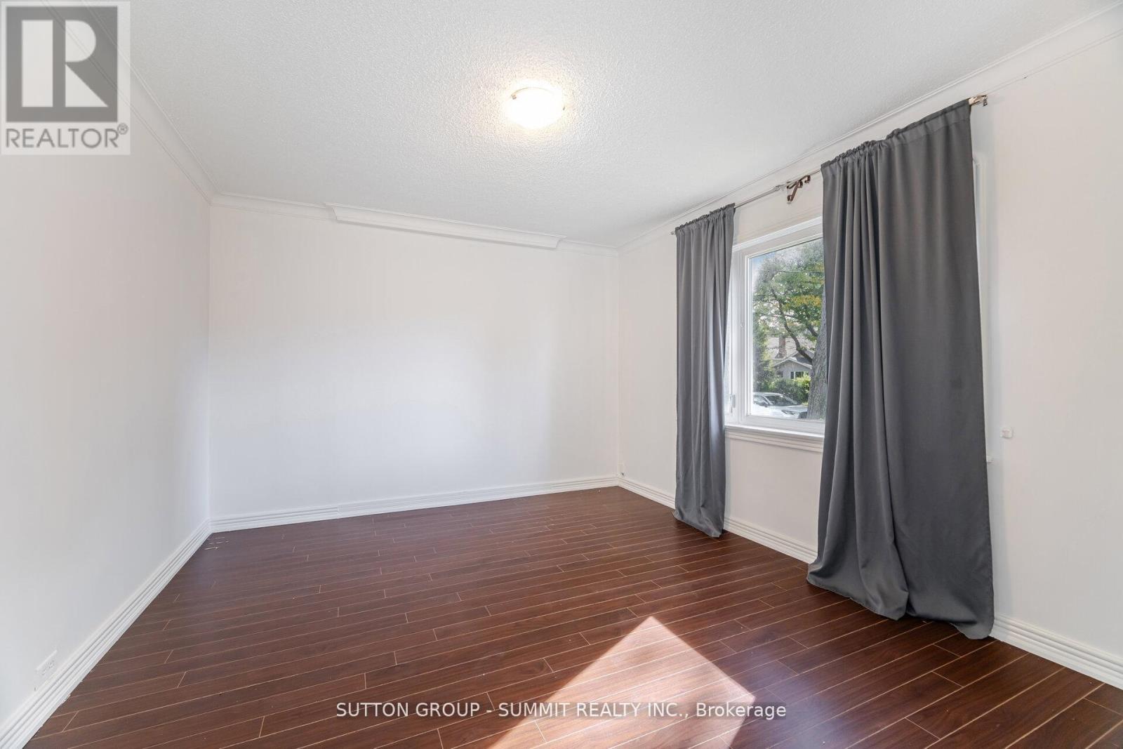 56 Ash Crescent, Toronto, ON - Indoor Photo Showing Other Room