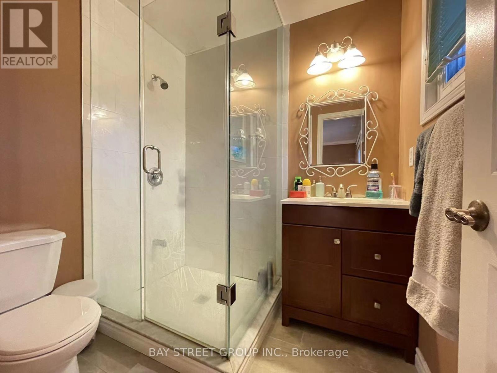 4255 Wakefield Crescent, Mississauga, ON - Indoor Photo Showing Bathroom