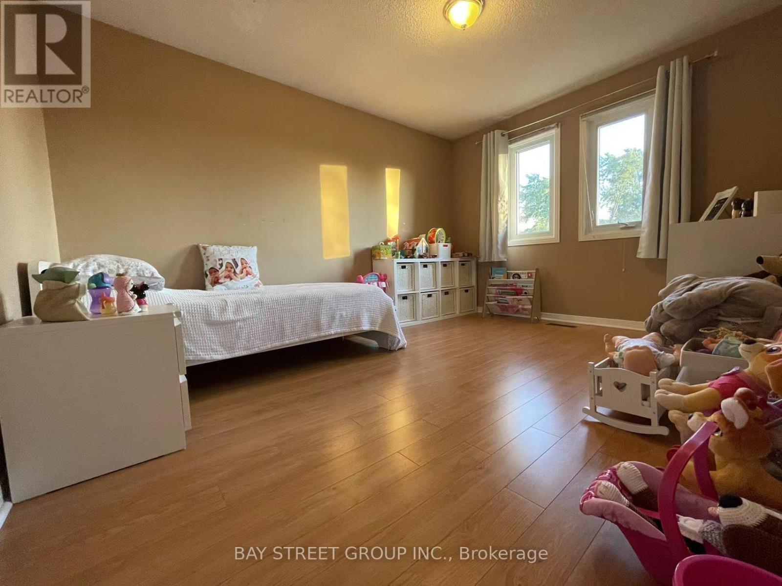 4255 Wakefield Crescent, Mississauga, ON - Indoor Photo Showing Bedroom