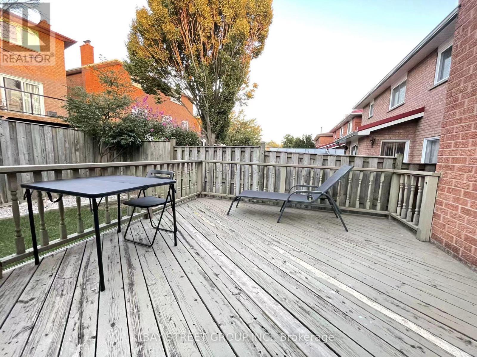 4255 Wakefield Crescent, Mississauga, ON - Outdoor With Deck Patio Veranda With Exterior