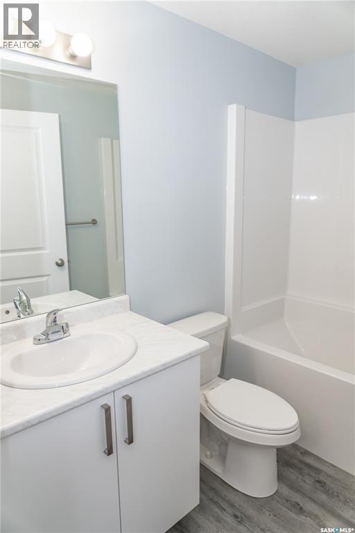 414 Nazarali Manor, Saskatoon, SK - Indoor Photo Showing Bathroom