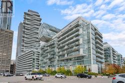 TH102 - 29 QUEENS QUAY E Toronto, ON M5E 0A4