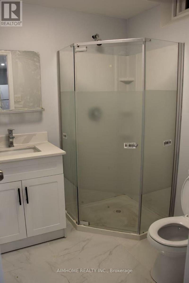 5095 Sunray Drive, Mississauga, ON - Indoor Photo Showing Bathroom