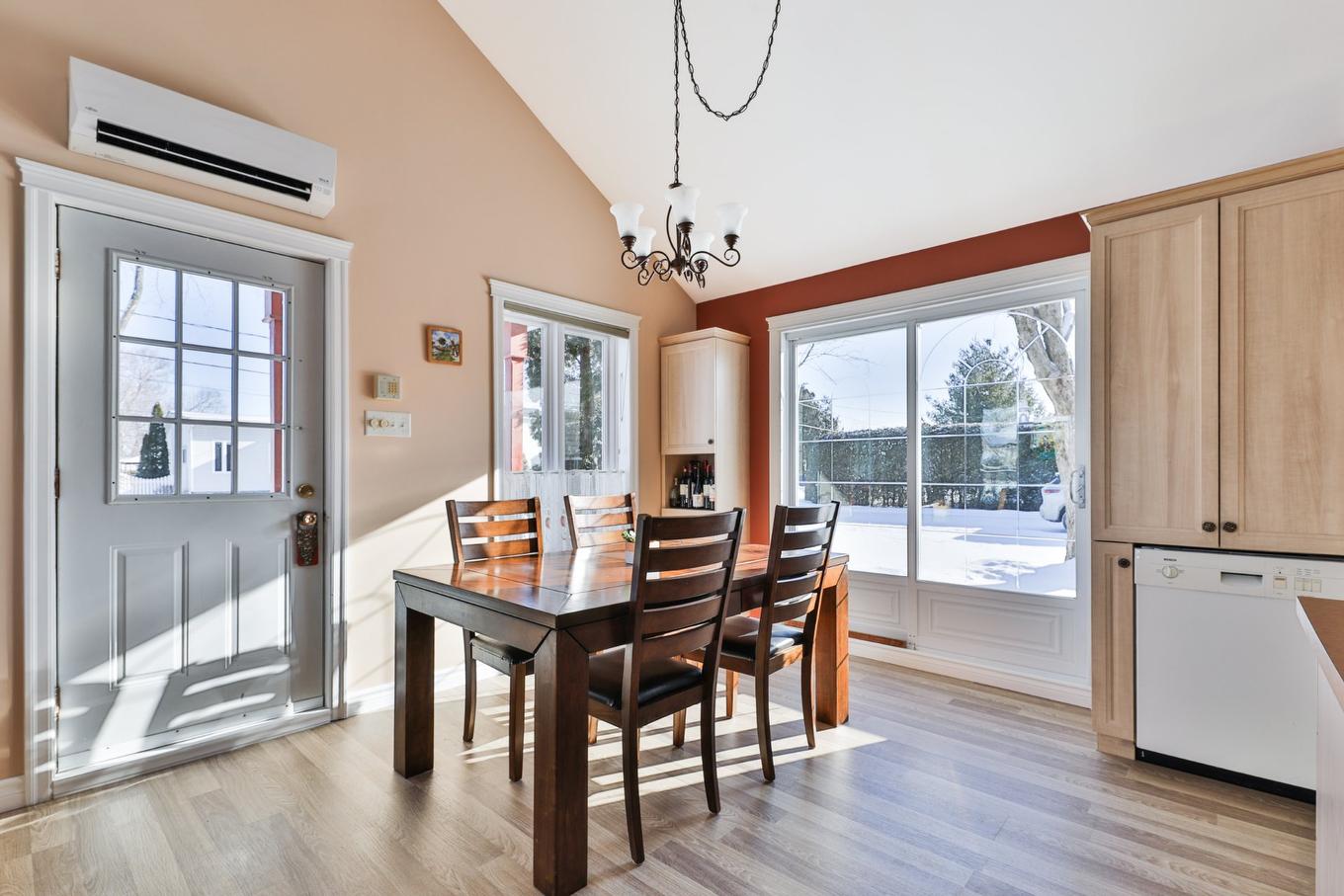 Dining room - 61 39E Avenue, Saint-Blaise-Sur-Richelieu, QC - Indoor Photo Showing Dining Room