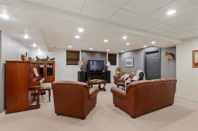 169 Greentree Dr, Grunthal, MB