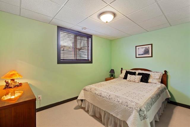 169 Greentree Dr, Grunthal, MB