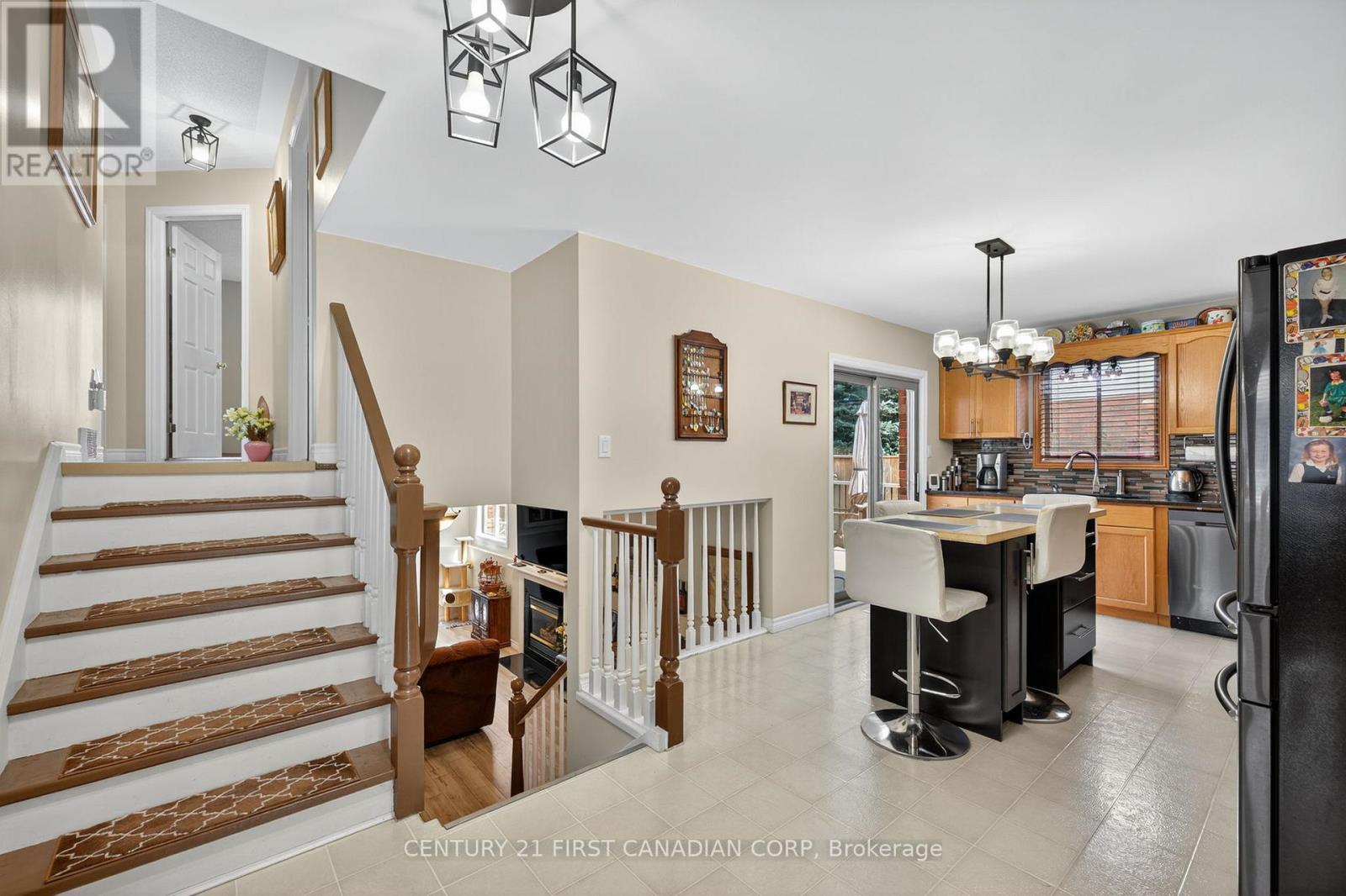 19 Hemlock Boulevard, Strathroy-Caradoc (Se), ON - Indoor