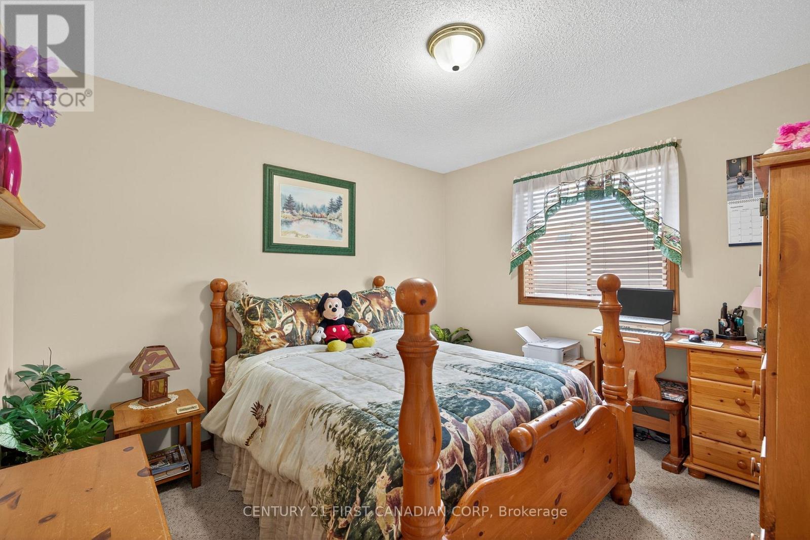 19 Hemlock Boulevard, Strathroy-Caradoc (Se), ON - Indoor Photo Showing Bedroom