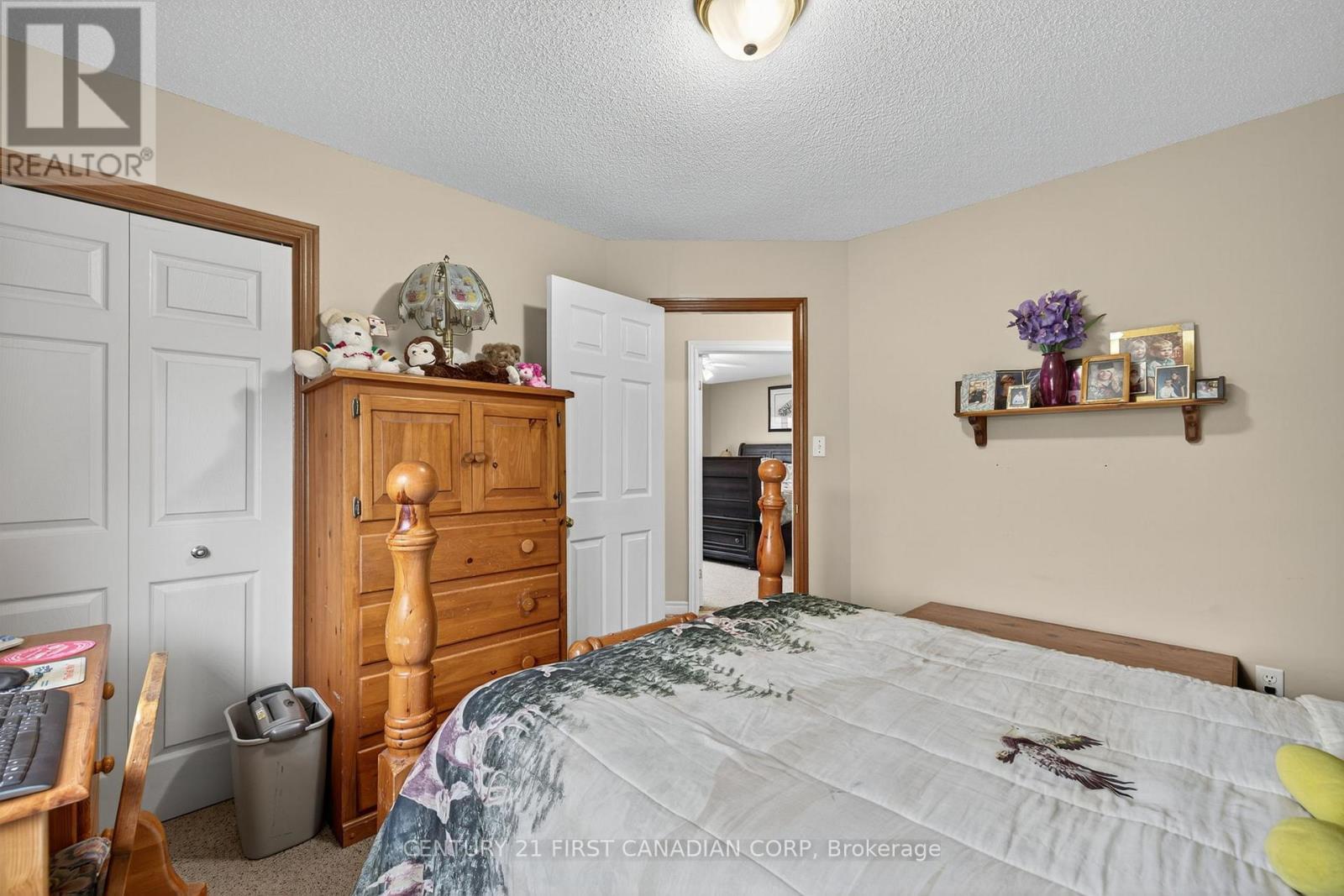 19 Hemlock Boulevard, Strathroy-Caradoc (Se), ON - Indoor Photo Showing Bedroom