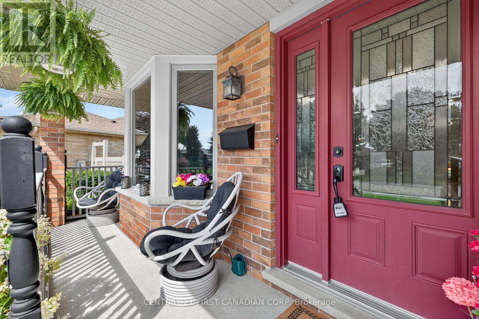 19 Hemlock Boulevard, Strathroy-Caradoc (Se), ON - Outdoor With Deck Patio Veranda With Exterior