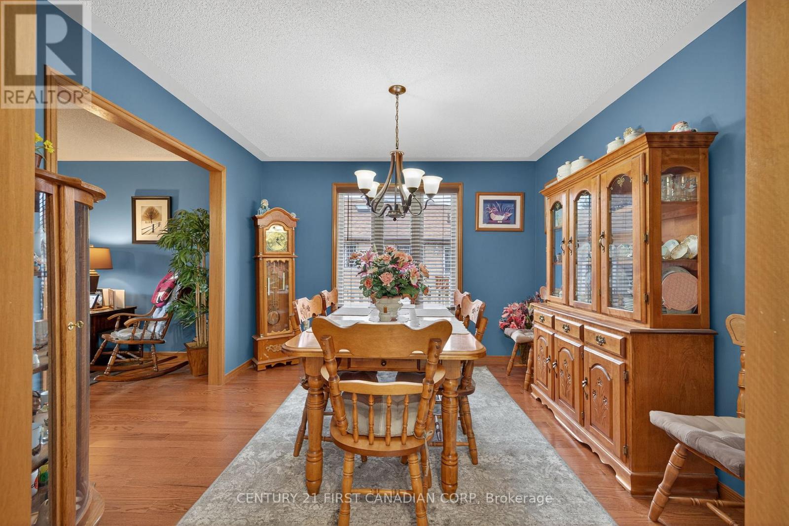 19 Hemlock Boulevard, Strathroy-Caradoc (Se), ON - Indoor Photo Showing Dining Room
