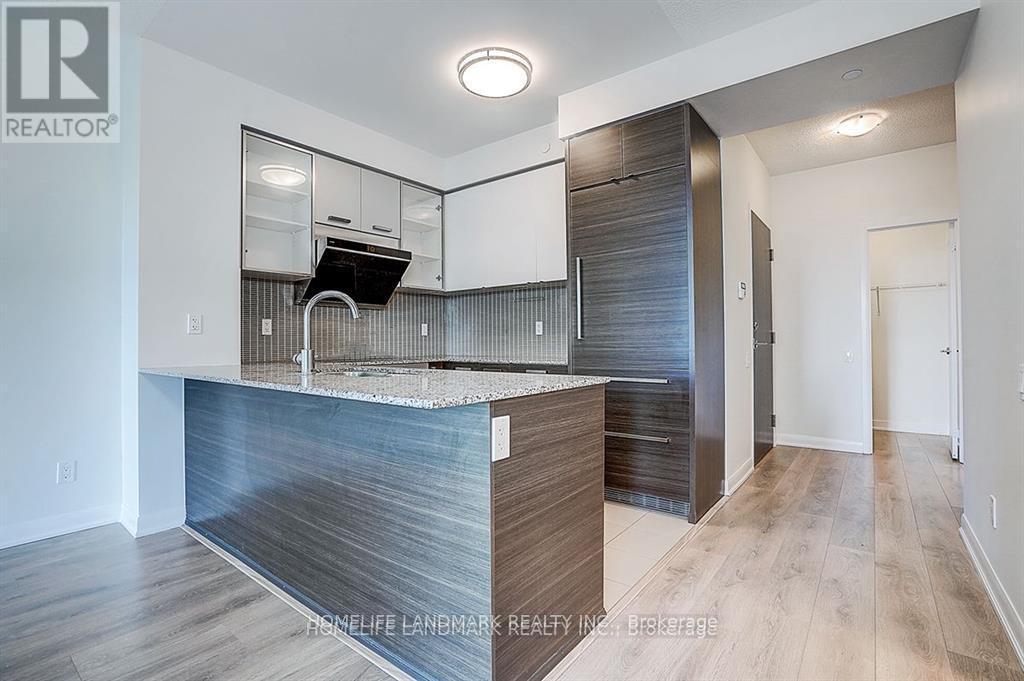 208 - 5162 Yonge Street, Toronto, ON - Indoor Photo Showing Kitchen
