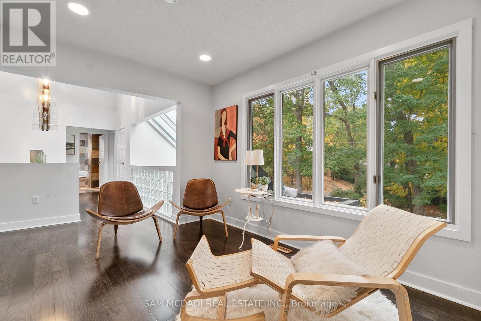 988 Tennyson Avenue, Mississauga, ON - Indoor Photo Showing Other Room