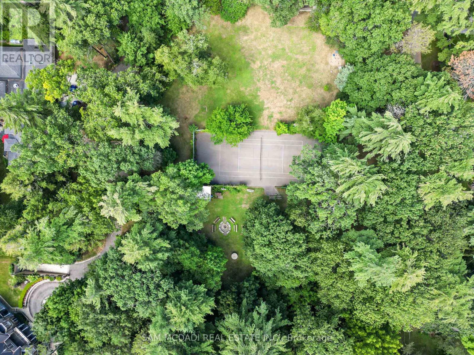 988 Tennyson Avenue, Mississauga, ON - Outdoor