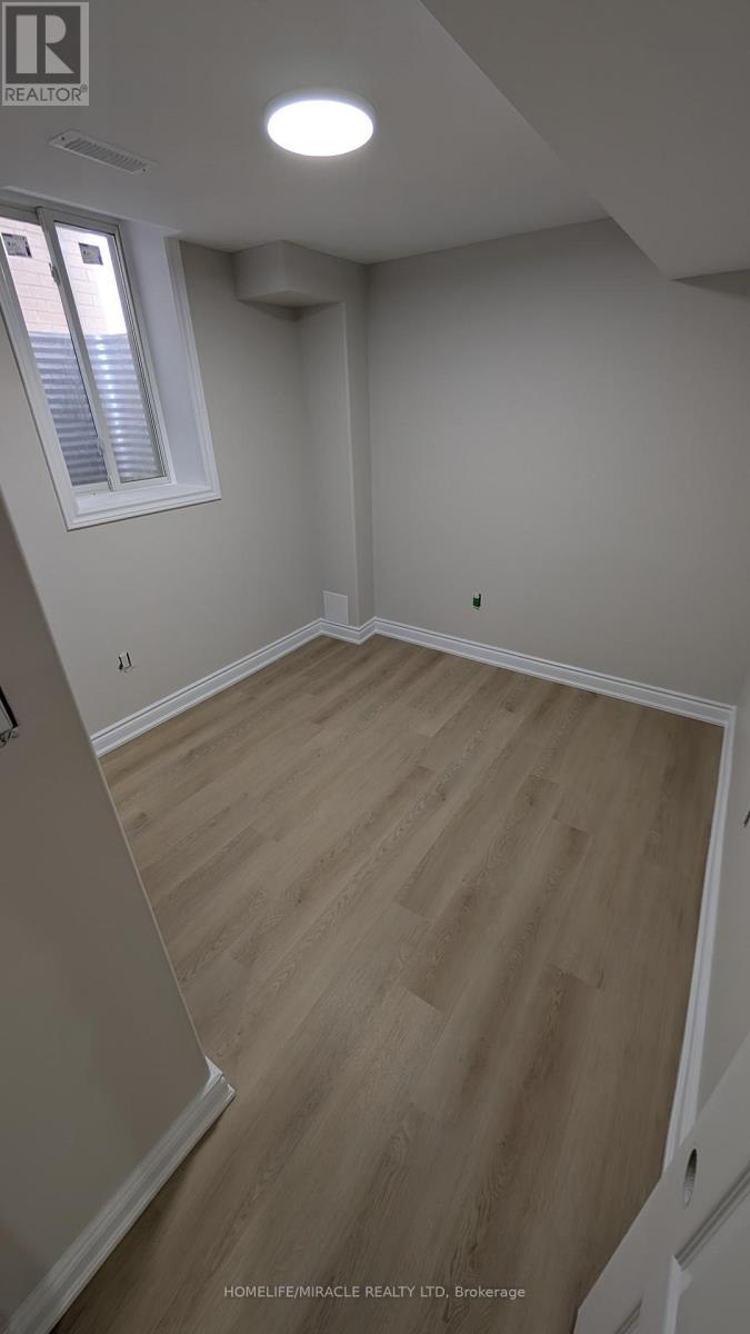 Lower - 47 Arnold Circle, Brampton, ON - Indoor Photo Showing Other Room