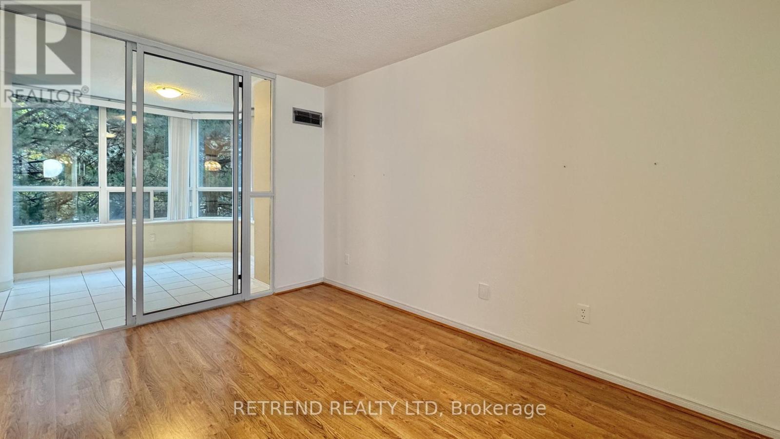 206 - 11 Townsgate Drive, Vaughan, ON - Indoor Photo Showing Other Room