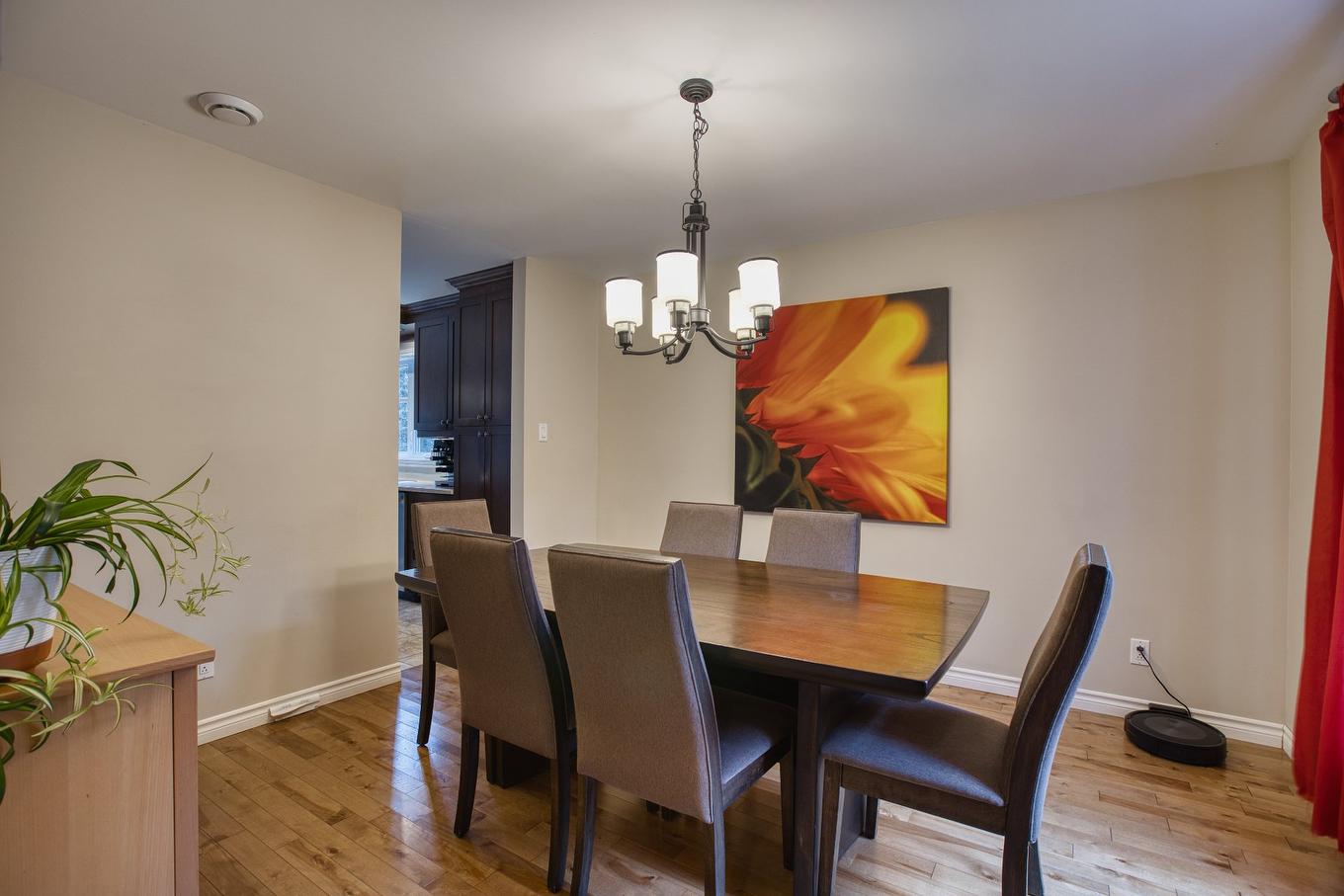 Dining room - 67 Mtée Des Samares, Sainte-Agathe-Des-Monts, QC - Indoor Photo Showing Dining Room