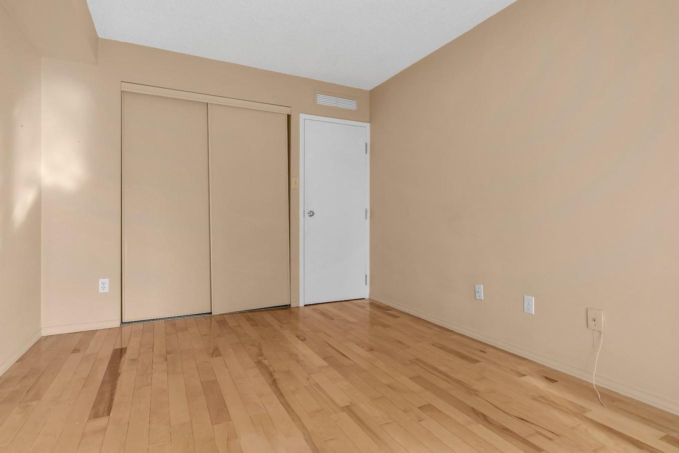 Bedroom - 606-30 Rue Berlioz, Montréal (Verdun/Île-Des-Soeurs), QC - Indoor Photo Showing Other Room