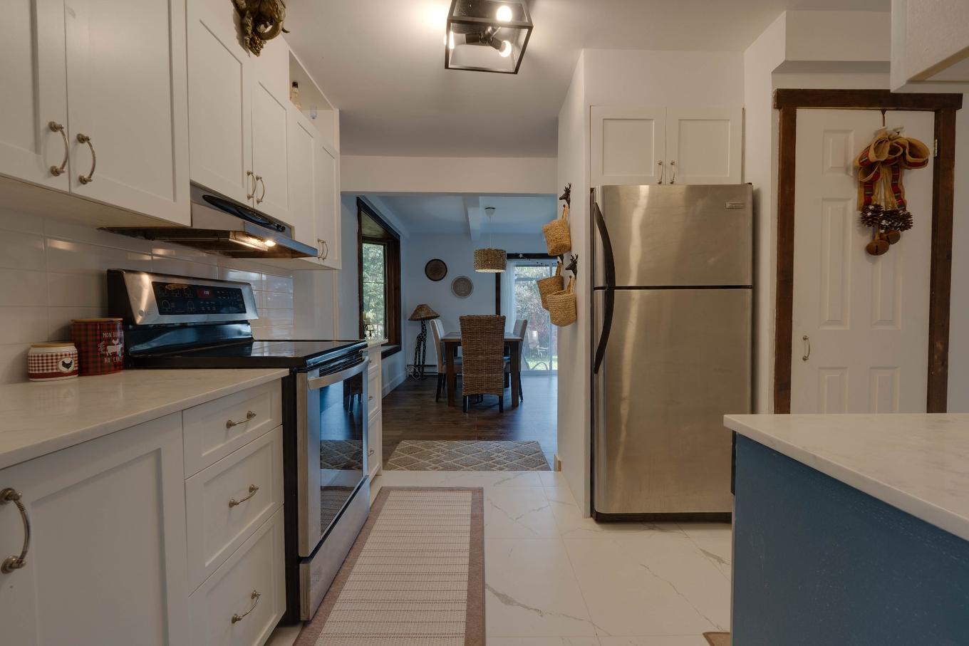 Cuisine - 865 Côte St-Gabriel O., Saint-Sauveur, QC - Indoor Photo Showing Kitchen